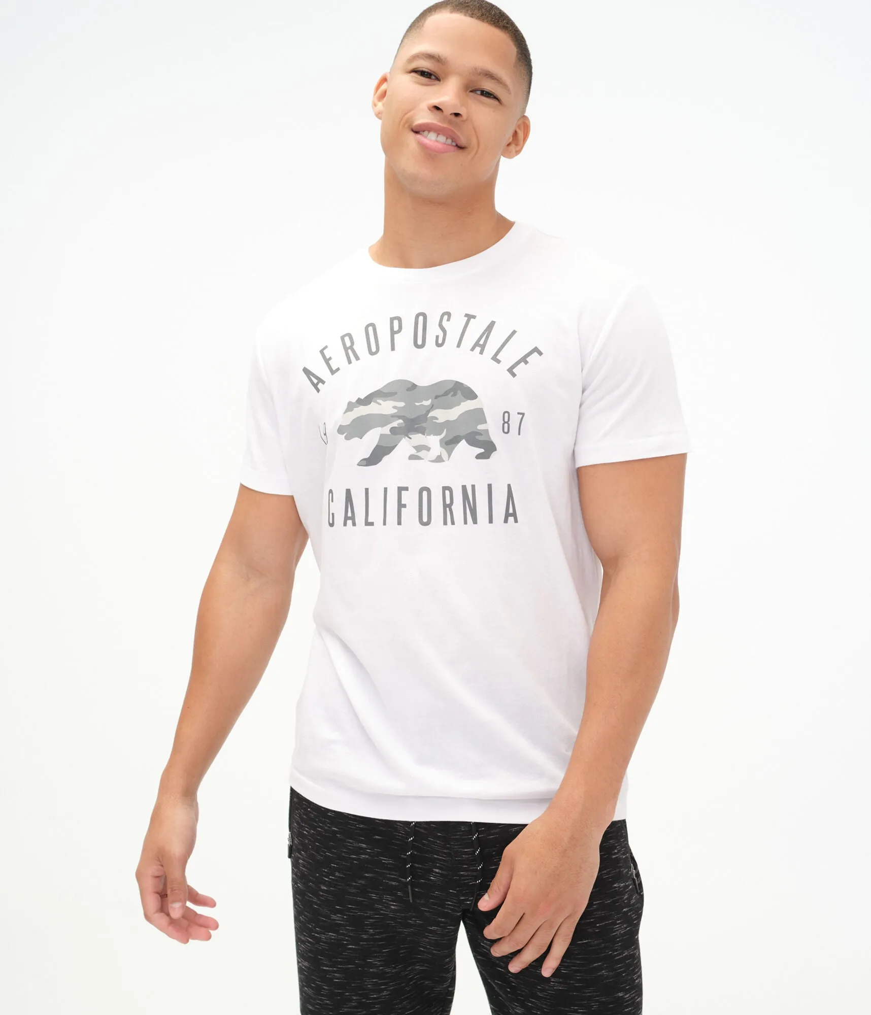 Aeropostale Mens Camo Bear Graphic Tee