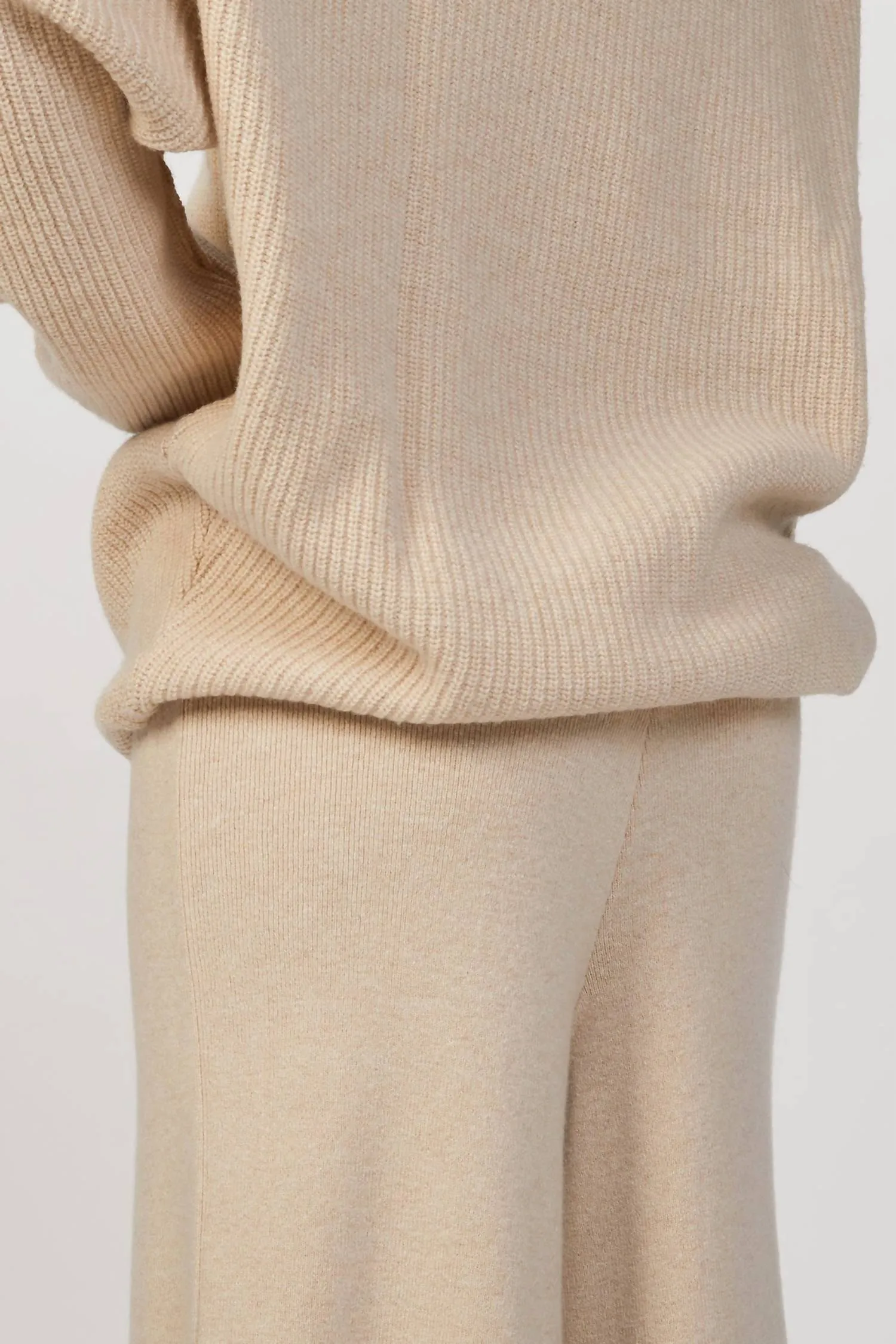 Kora Tricot Pant In Beige