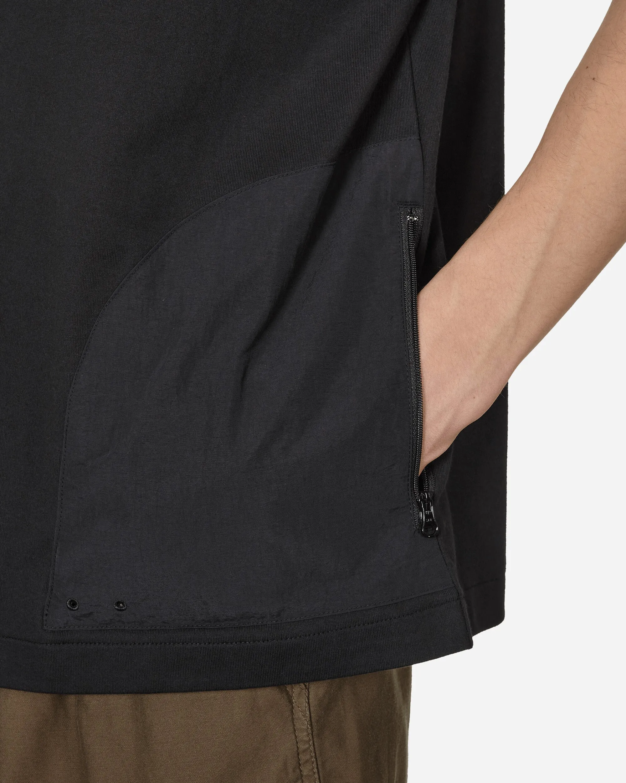 Low Pocket T-Shirt Black