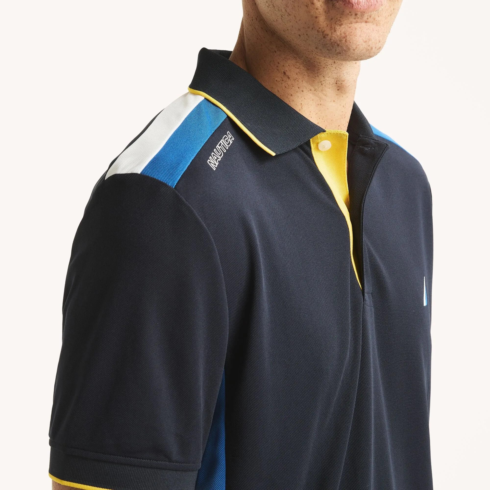 Nautica Mens Navtech Classic Fit Polo
