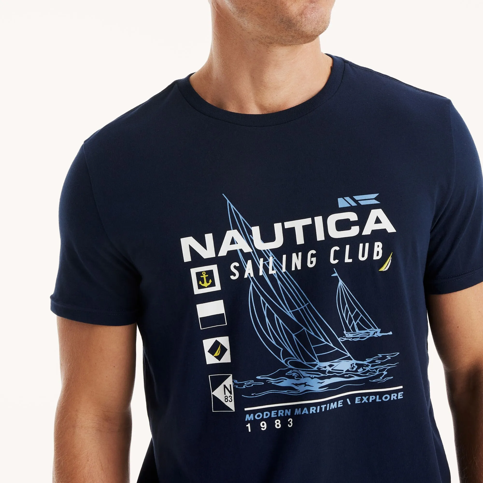 Nautica Mens Sustainably Crafted Nautica Sailing Club Graphic T-Shirt